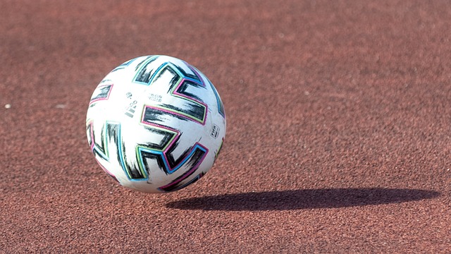 艇的角色愈 艇的角色愈